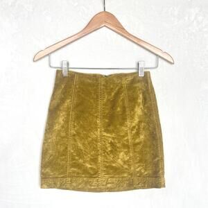 Free People Skirt Women’s Size 0 Olive Green Velvet Mini Boho Y2K Indie Festival